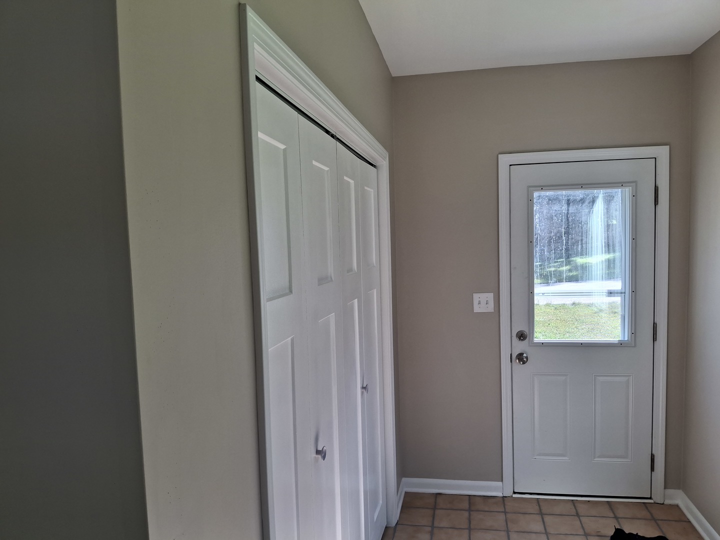 22371 W Terry Drive, Lake Villa, IL 60046