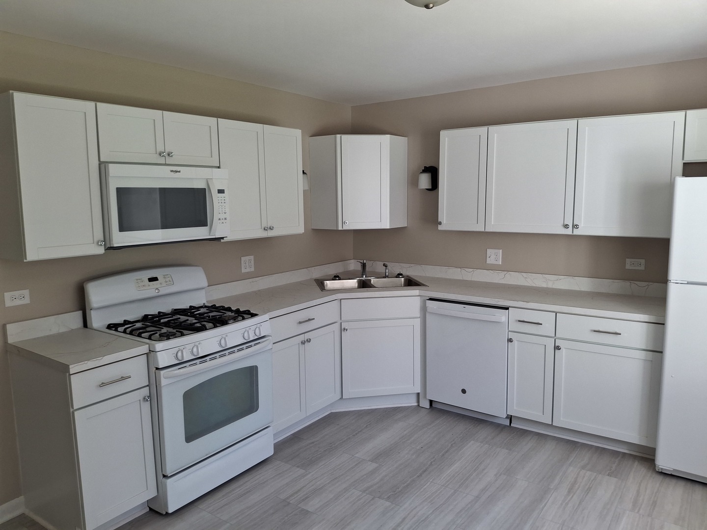 22371 W Terry Drive, Lake Villa, IL 60046