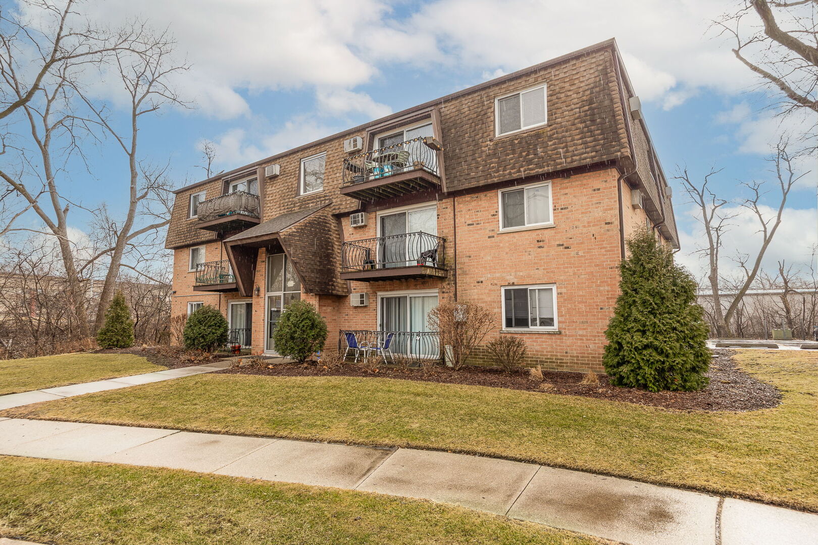 4809 ENGLE Road #1C, Alsip, IL 60803
