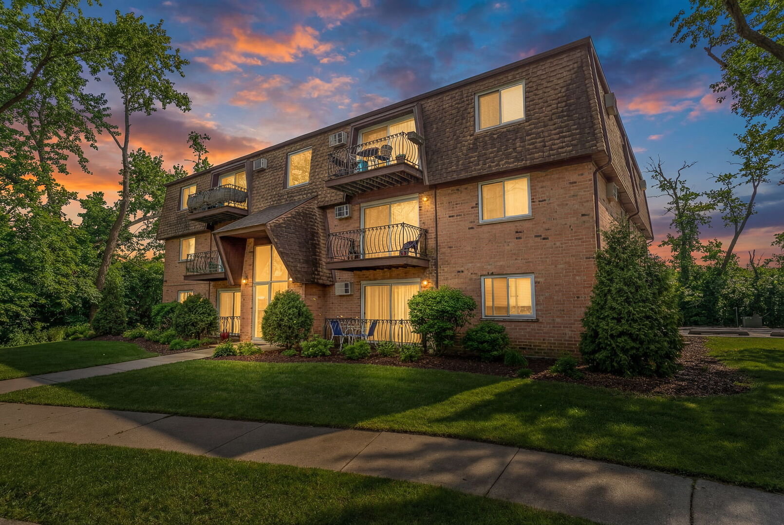 4809 ENGLE Road #1C, Alsip, IL 60803