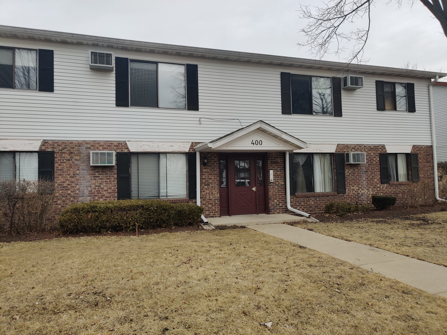 400 Echo Lane #4, Aurora, IL 60504