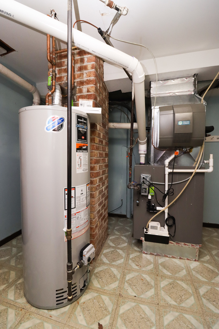 500 N Westwood Avenue, Lombard, IL 60148