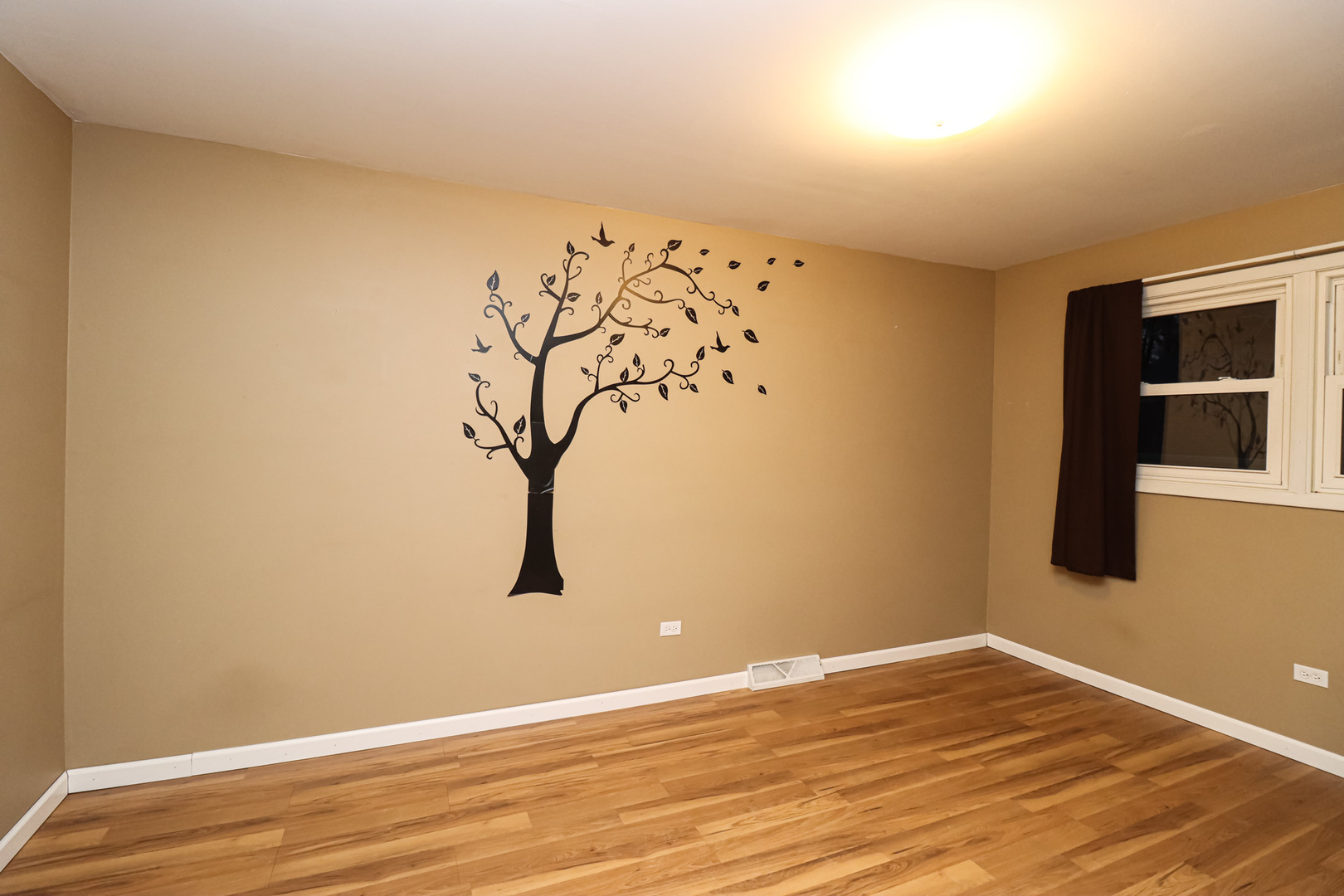 500 N Westwood Avenue, Lombard, IL 60148