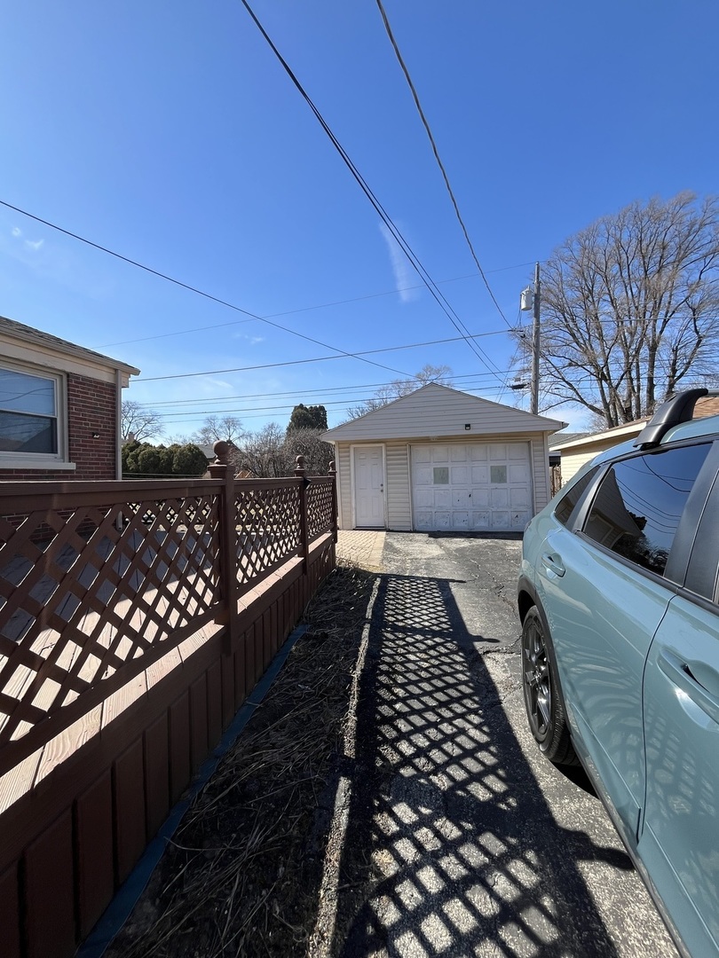 2522 S 3rd Avenue, Riverside, IL 60546