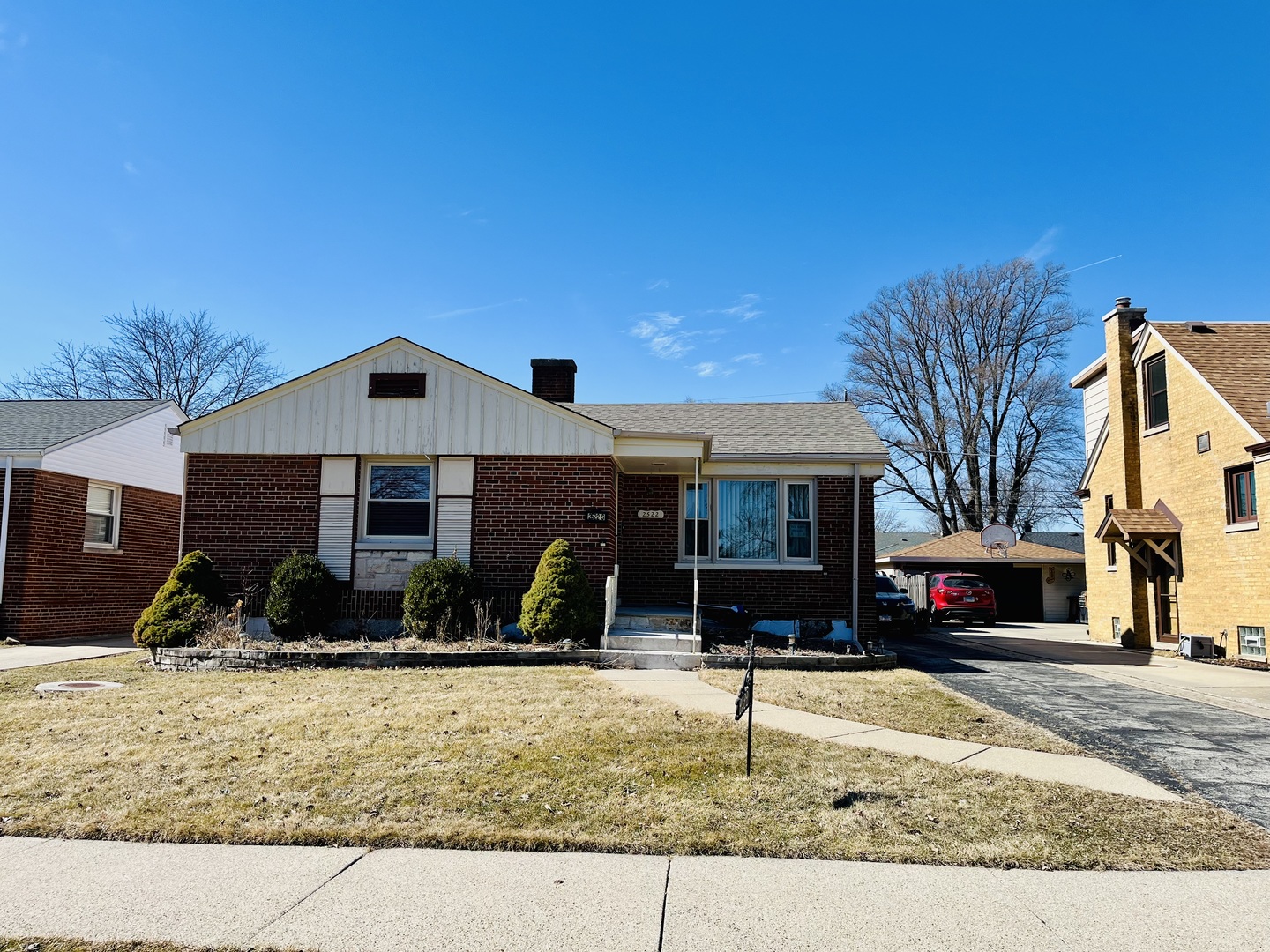2522 S 3rd Avenue, Riverside, IL 60546