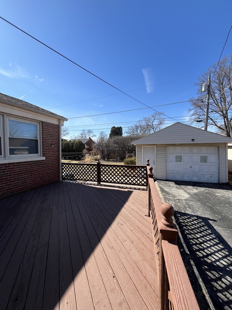 2522 S 3rd Avenue, Riverside, IL 60546