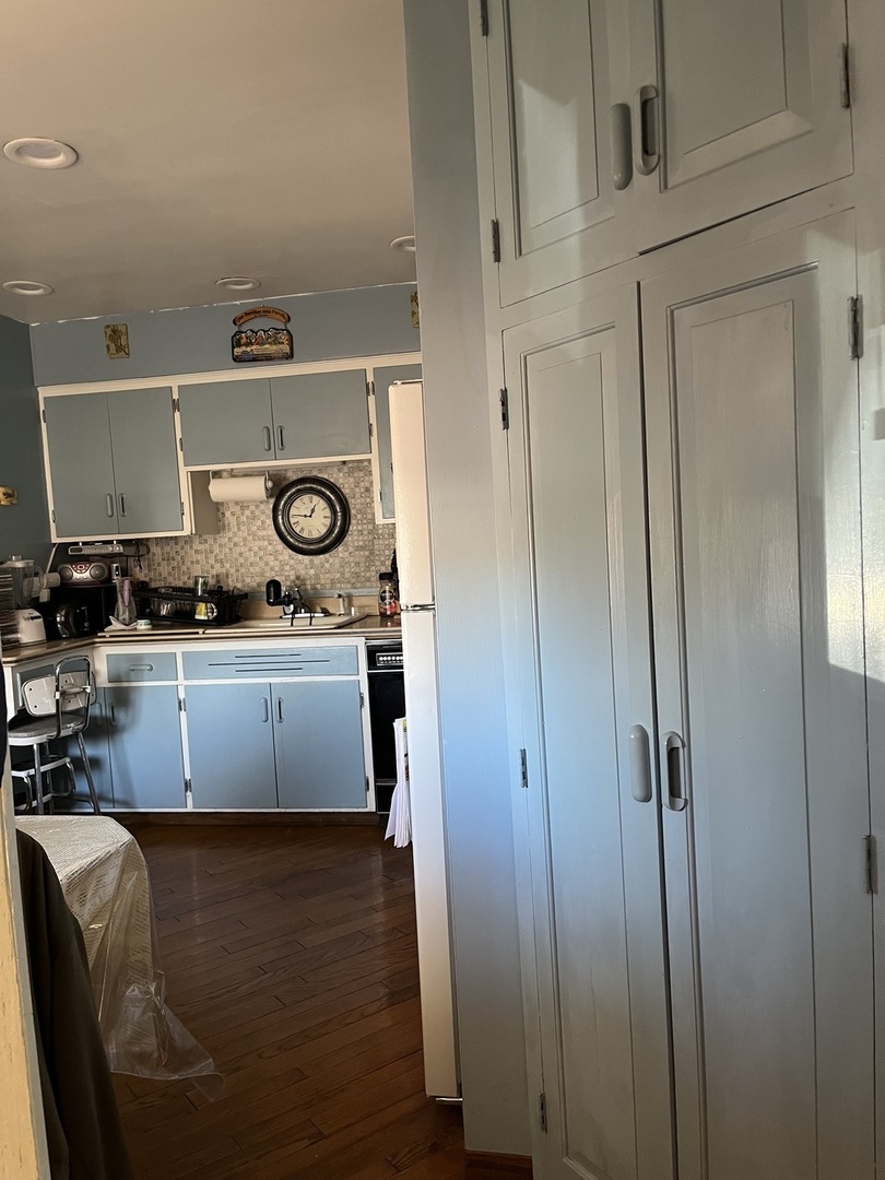 2522 S 3rd Avenue, Riverside, IL 60546