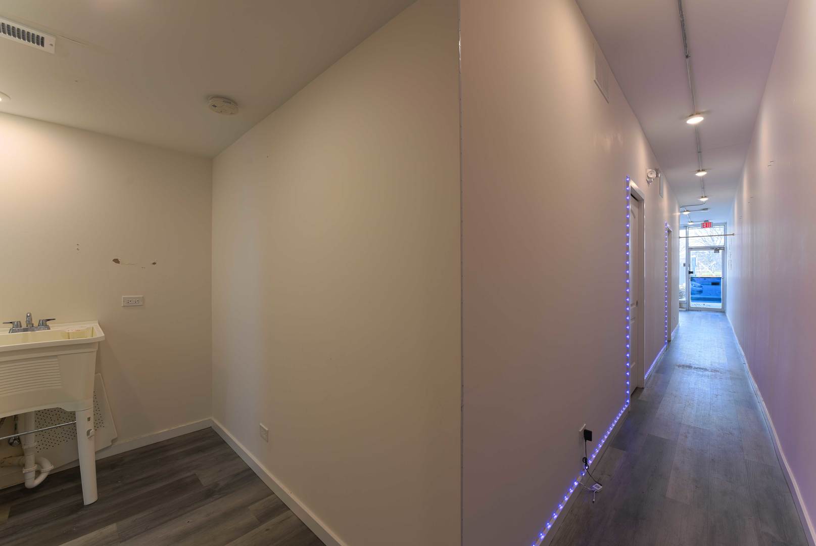 9136 Waukegan Road Road, Morton Grove, IL 60053