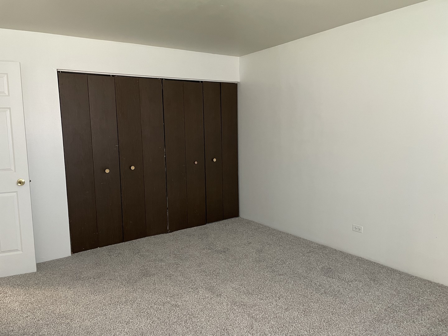 1023 Kuhn Road #4, Carol Stream, IL 60188