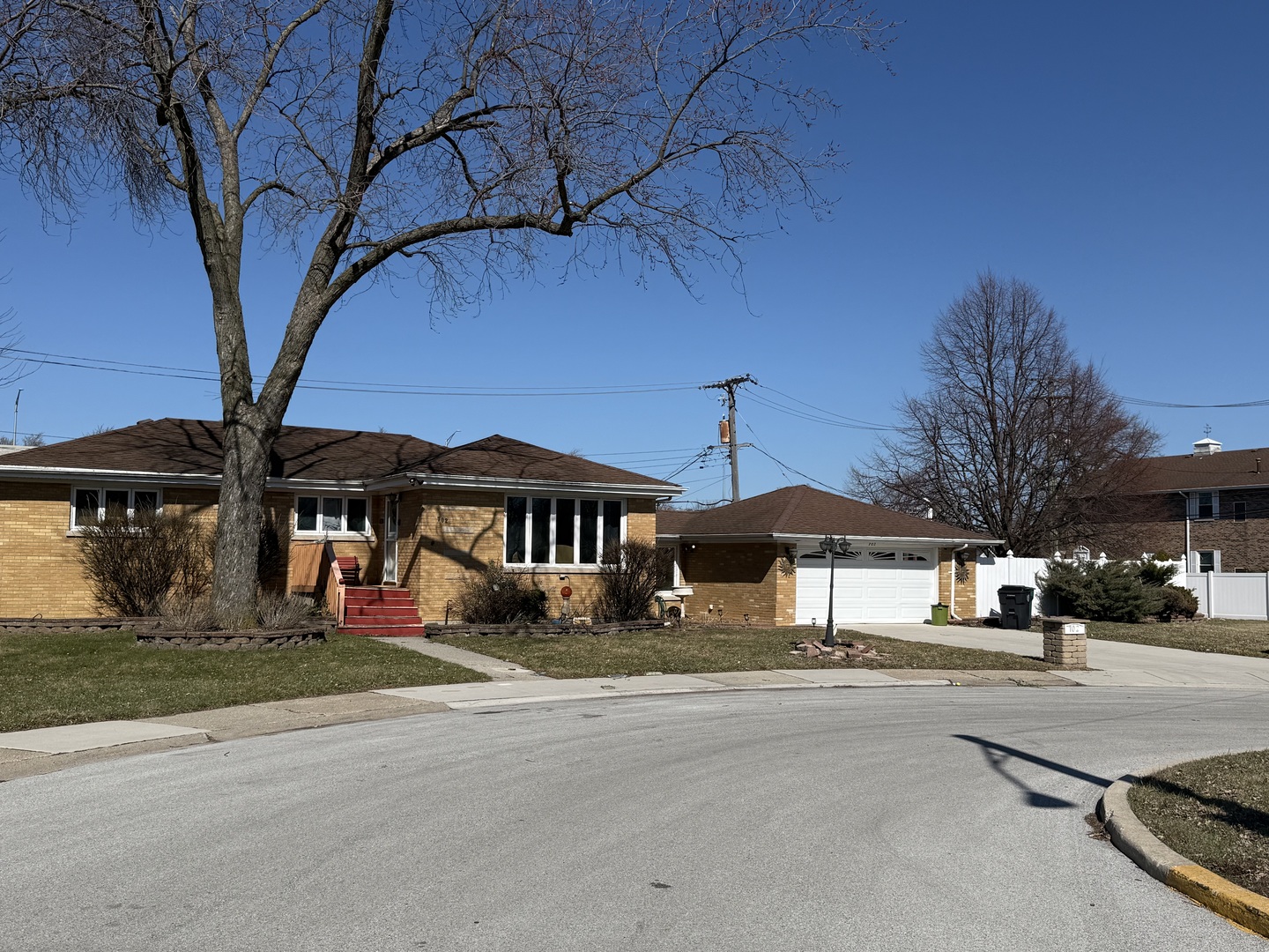 702 E 162nd Place, South Holland, IL 60473