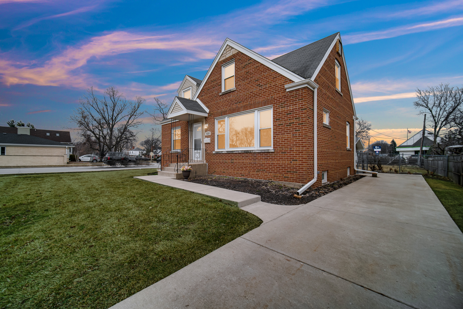 1201 Grove Avenue, Park Ridge, IL 60068