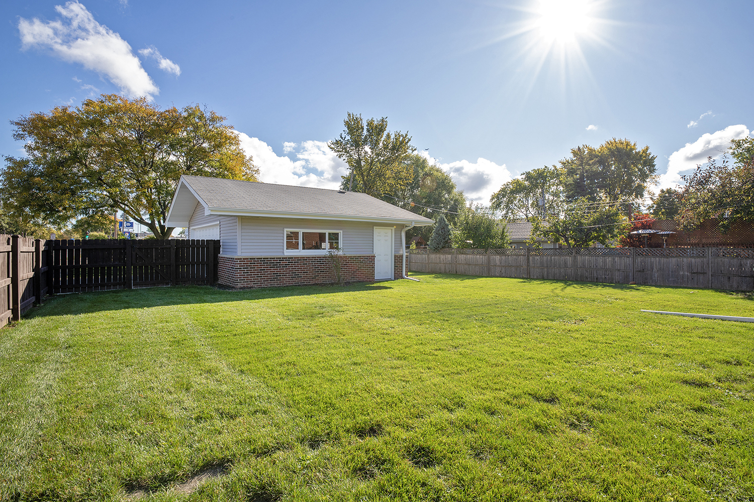 1201 Grove Avenue, Park Ridge, IL 60068