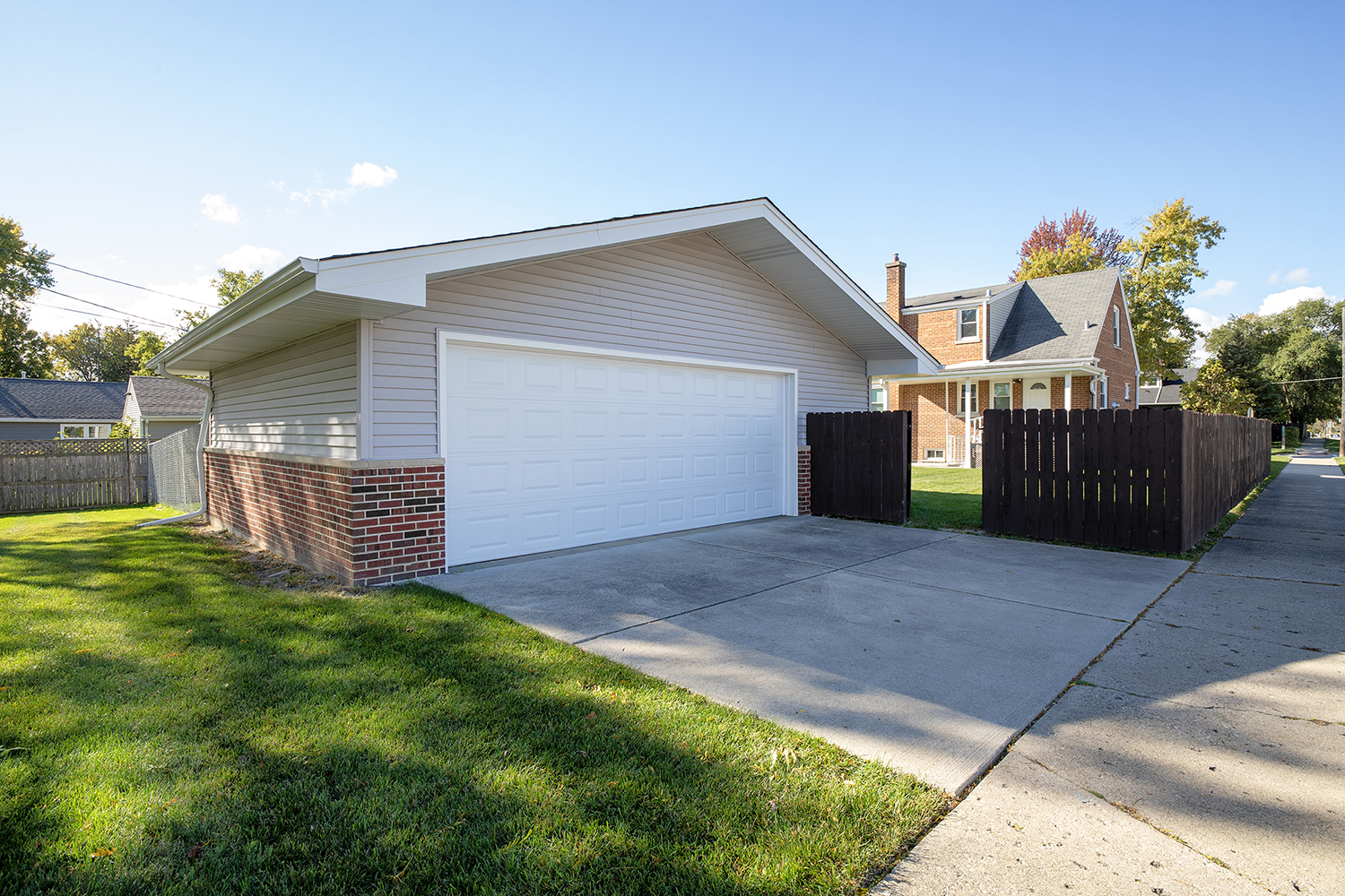 1201 Grove Avenue, Park Ridge, IL 60068