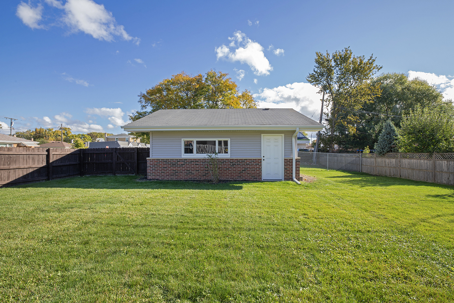 1201 Grove Avenue, Park Ridge, IL 60068