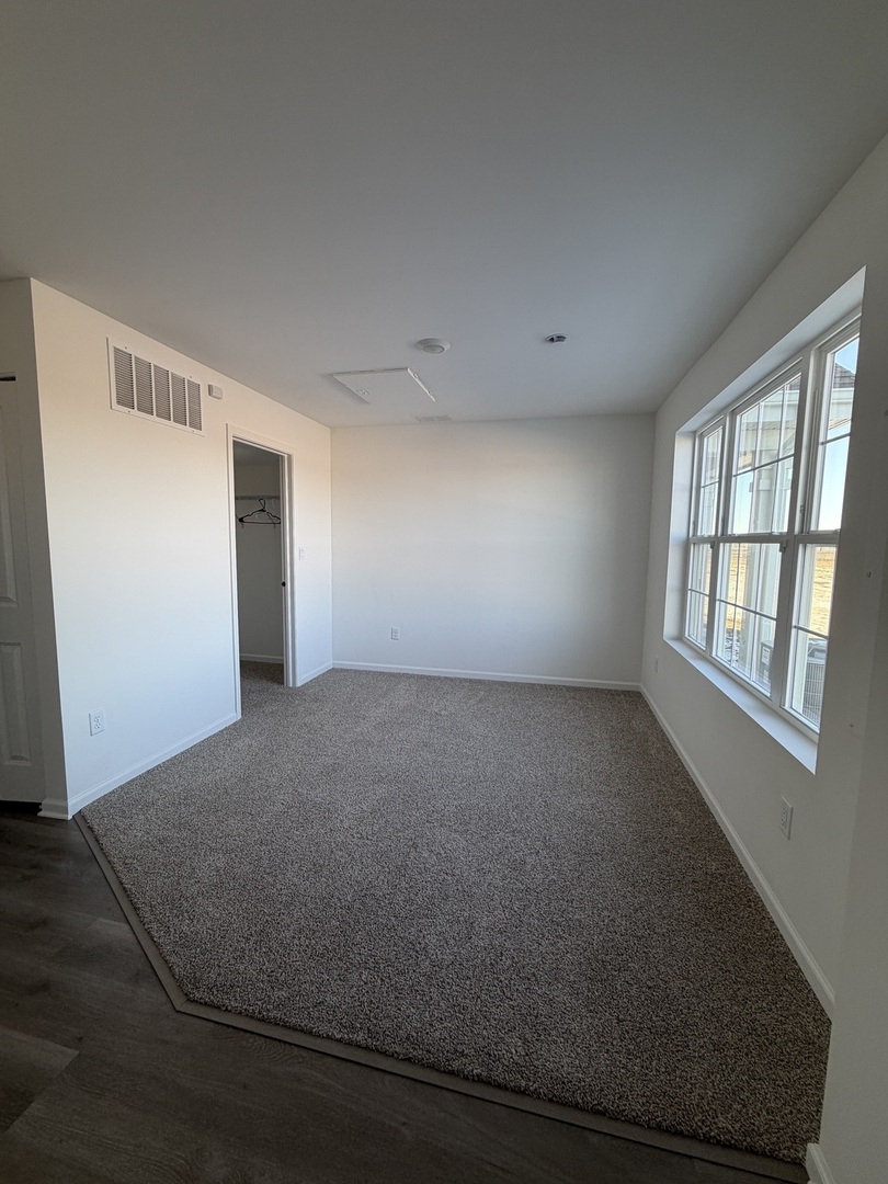 1558 Sequoia Way #1558, Pingree Grove, IL 60140