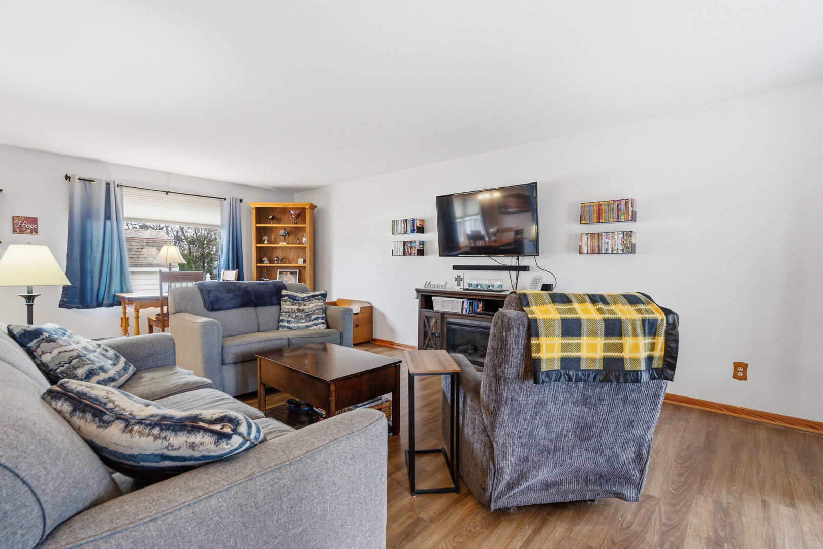 1017 Putnam Drive, Lockport, IL 60441