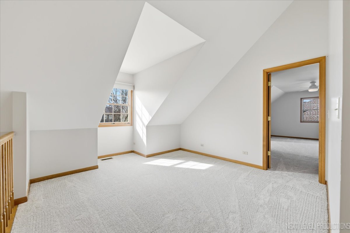 1367 Saxon Lane, Naperville, IL 60564