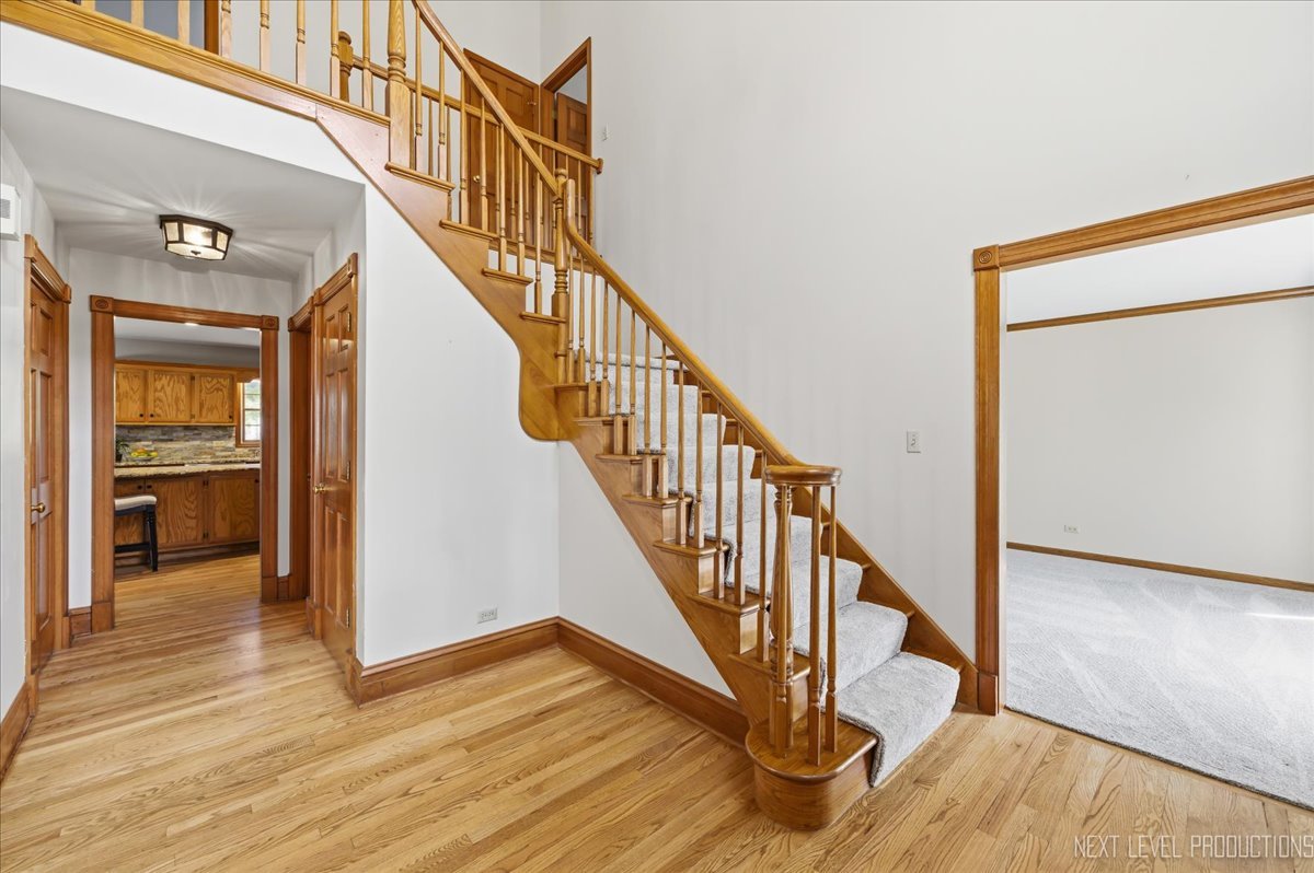 1367 Saxon Lane, Naperville, IL 60564