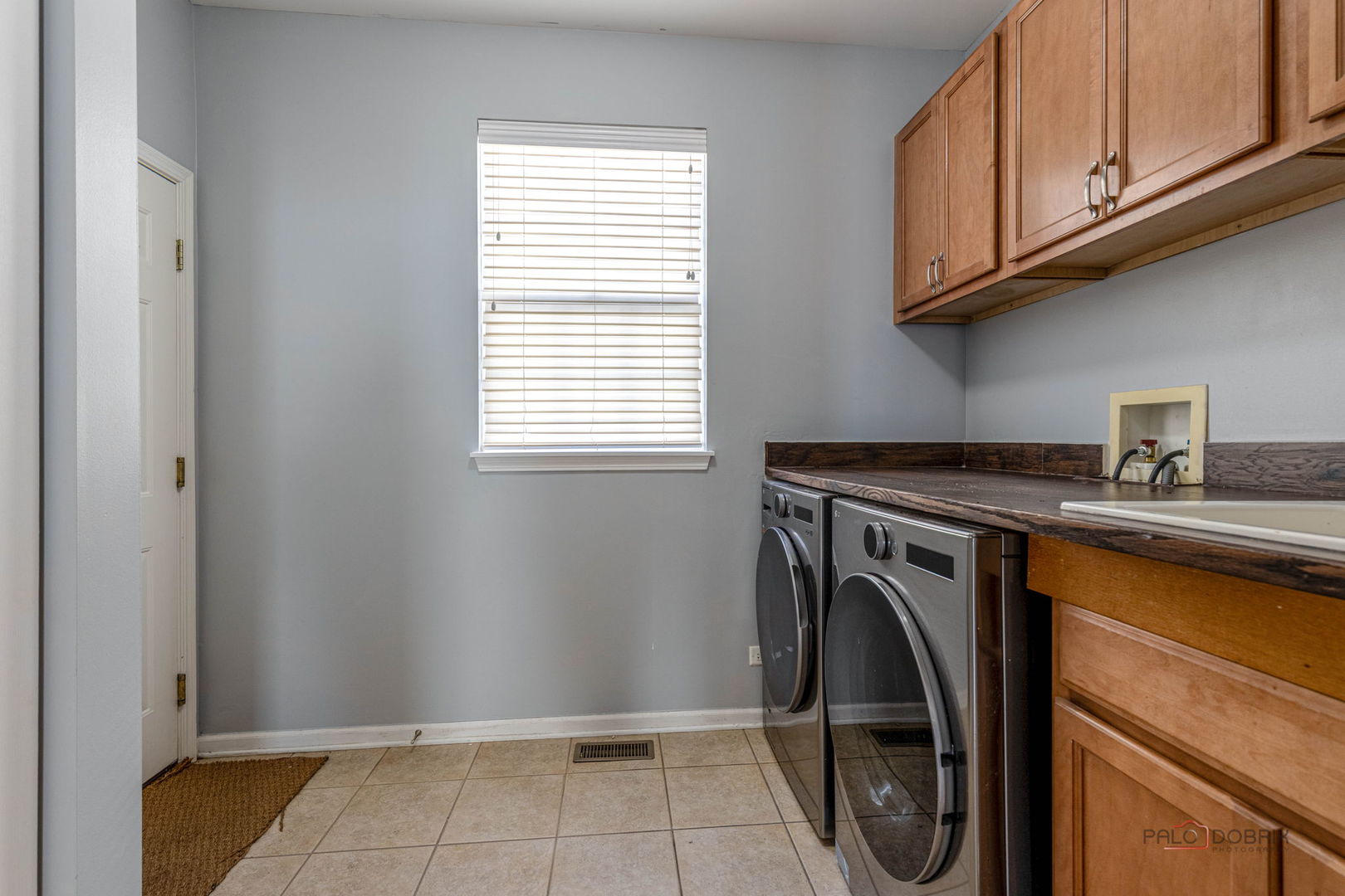 874 Savoy Court, Lake Zurich, IL 60047