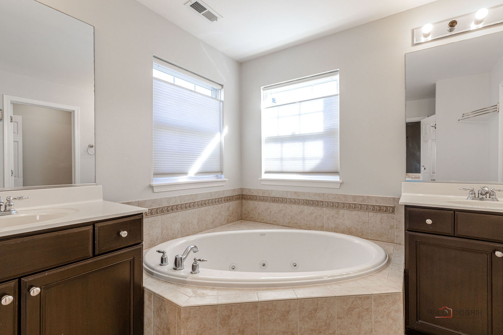 874 Savoy Court, Lake Zurich, IL 60047