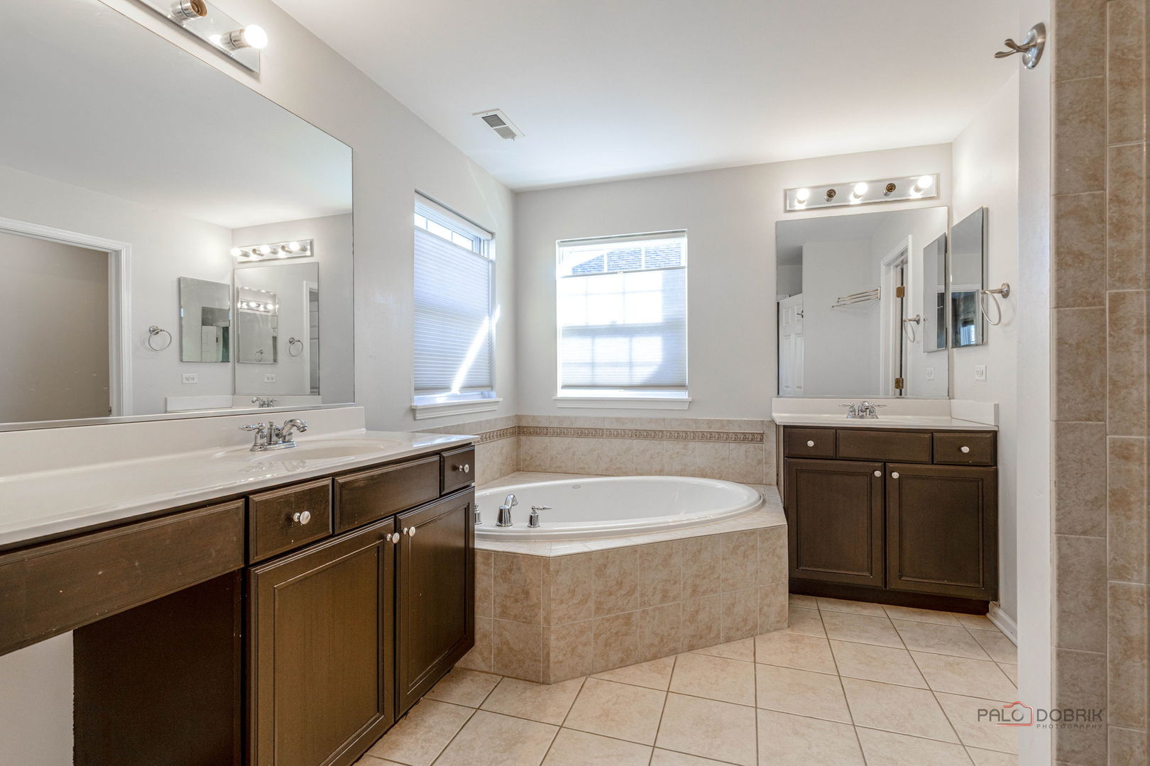 874 Savoy Court, Lake Zurich, IL 60047