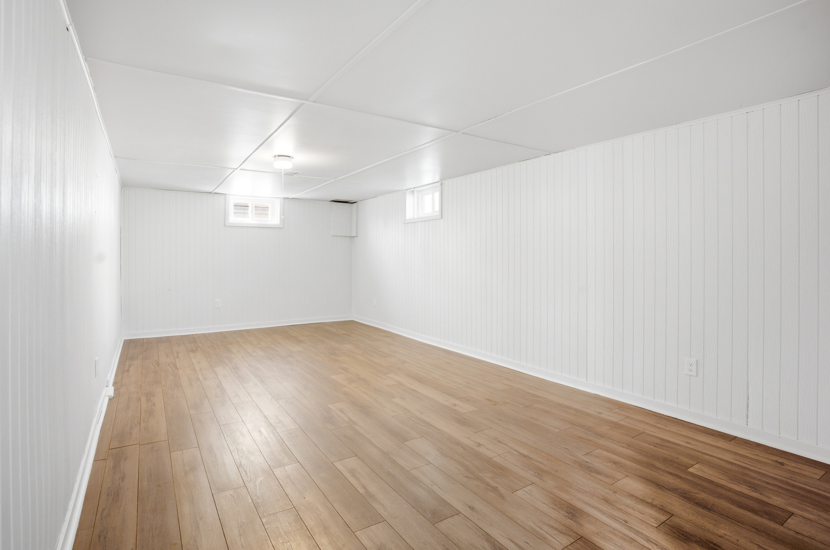 830 S La Grange Road, La Grange, IL 60525