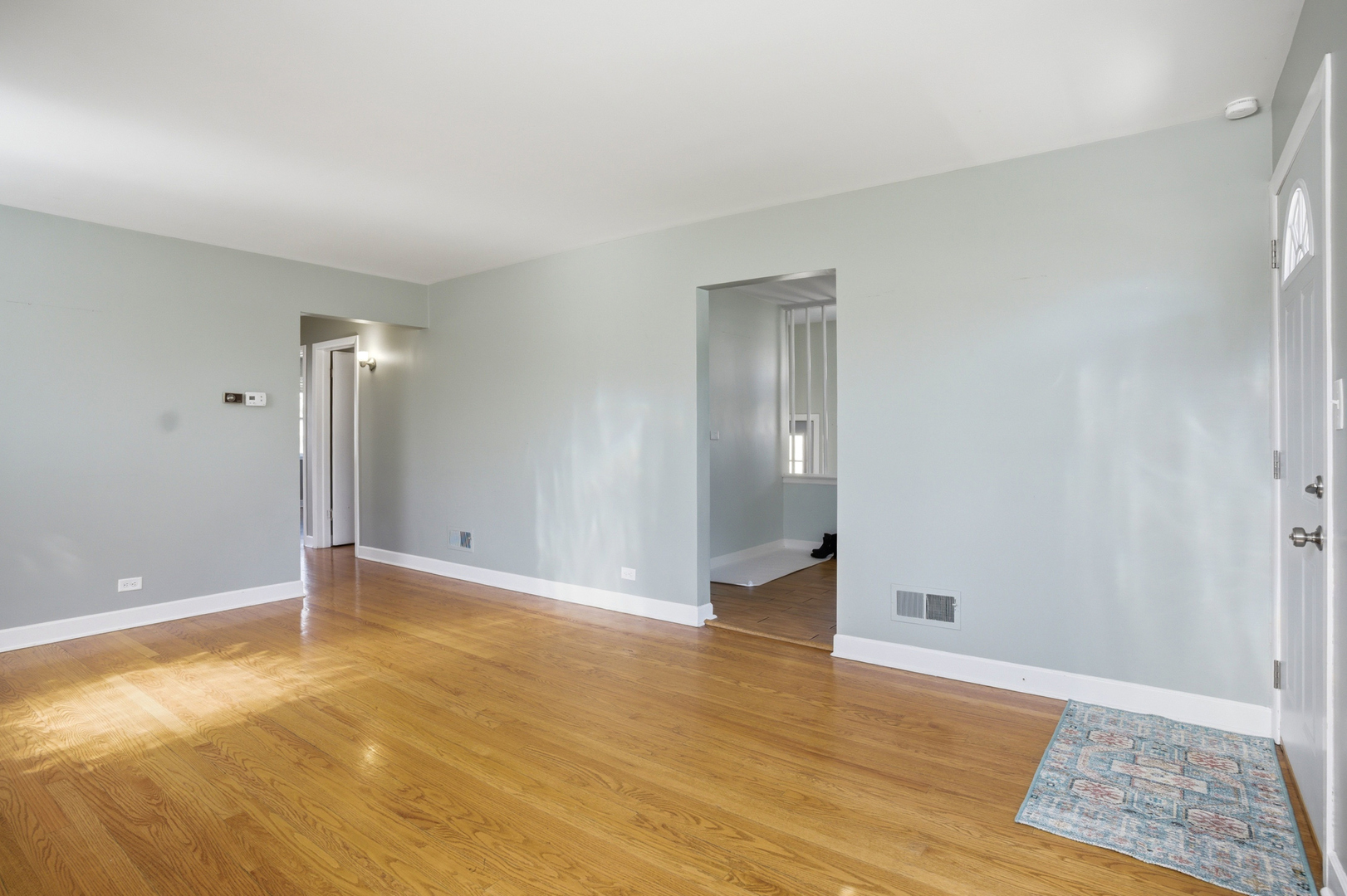 830 S La Grange Road, La Grange, IL 60525