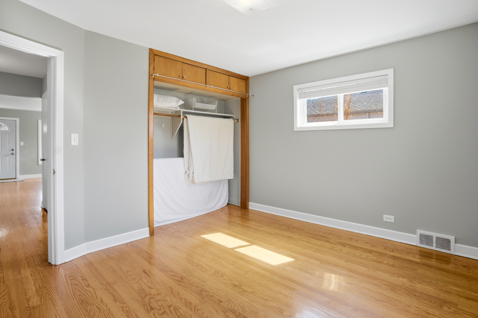 830 S La Grange Road, La Grange, IL 60525