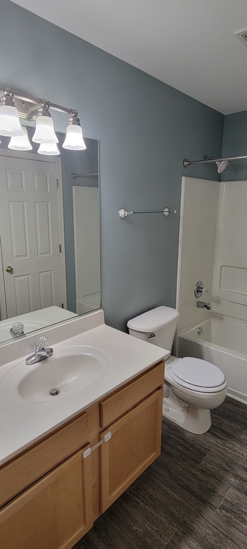 4012 BLACKSTONE Drive, Aurora, IL 60504