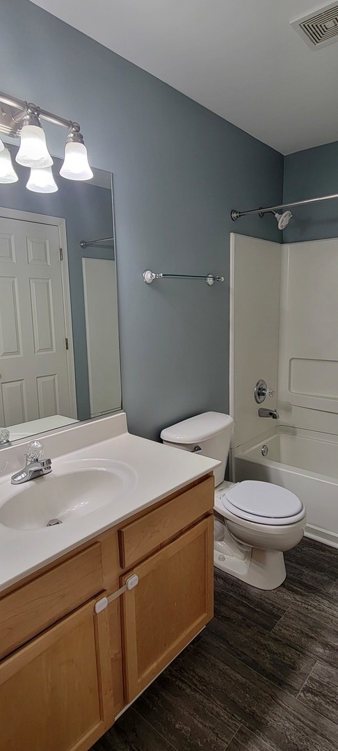 4012 BLACKSTONE Drive, Aurora, IL 60504