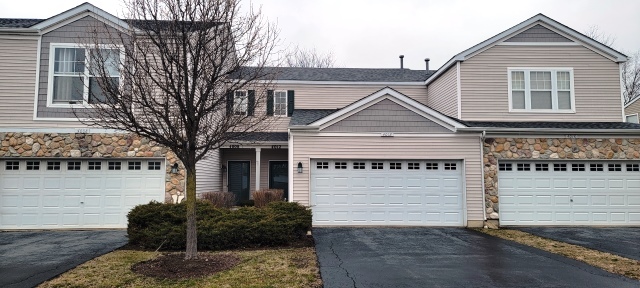 4012 BLACKSTONE Drive, Aurora, IL 60504