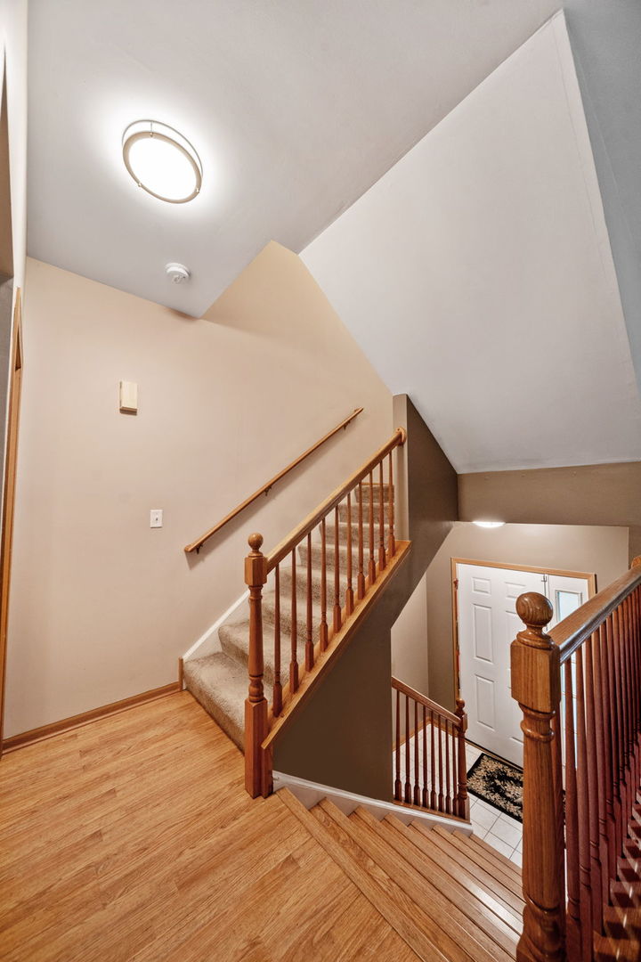 1702 Fieldstone Drive, Shorewood, IL 60404