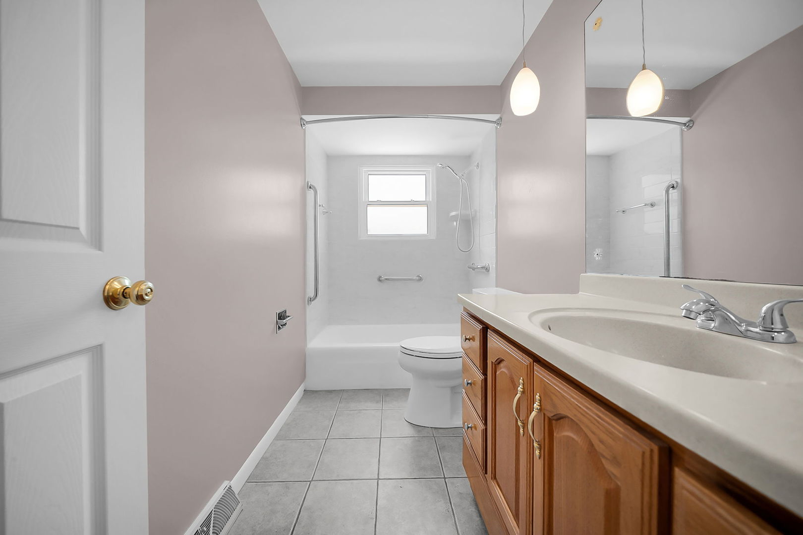 10125 S Komensky Avenue, Oak Lawn, IL 60453
