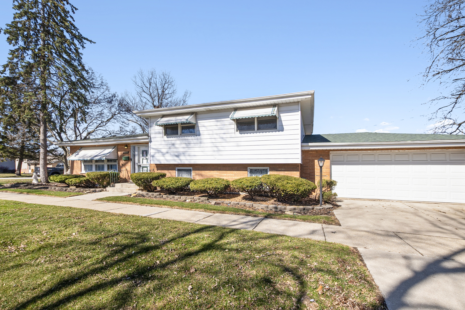 14455 Kedvale Avenue, Midlothian, IL 60445