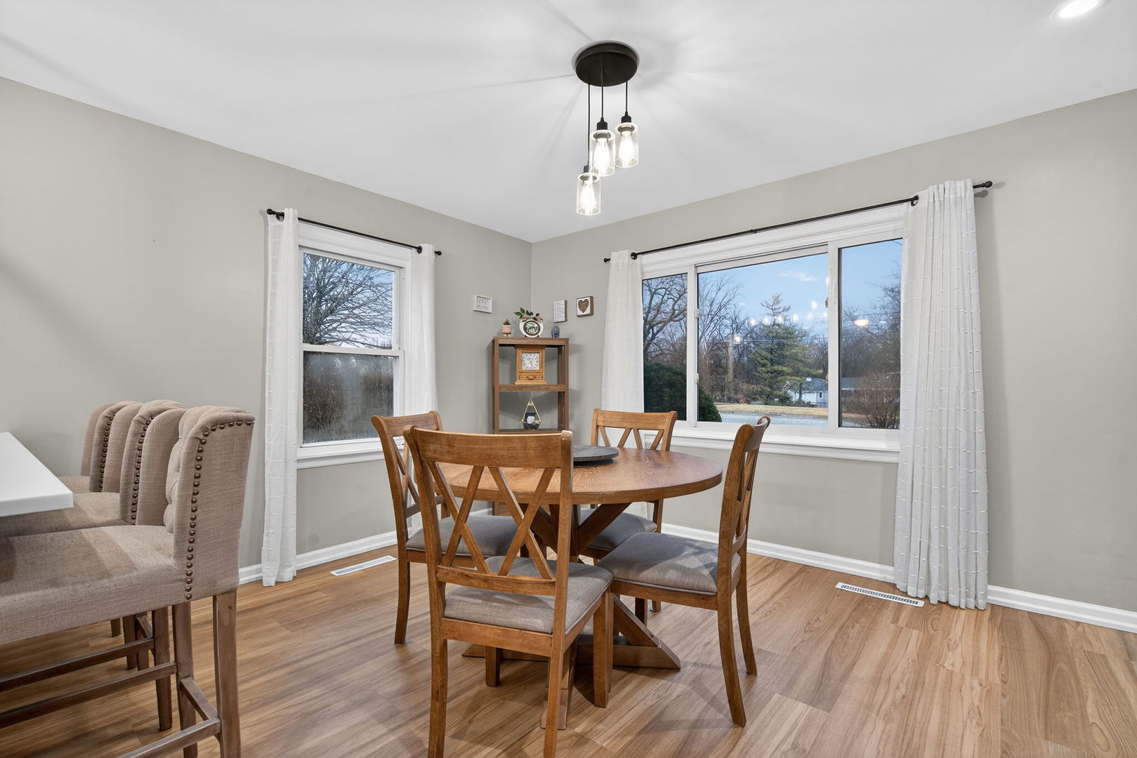 1111 N Cedar Road, New Lenox, IL 60451