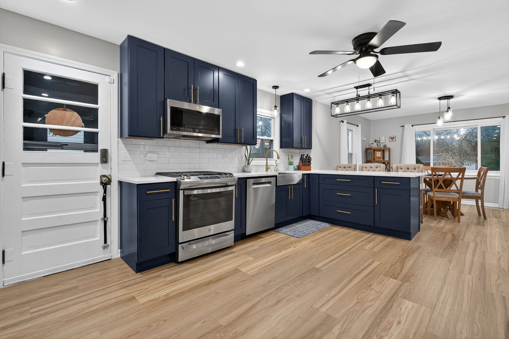 1111 N Cedar Road, New Lenox, IL 60451