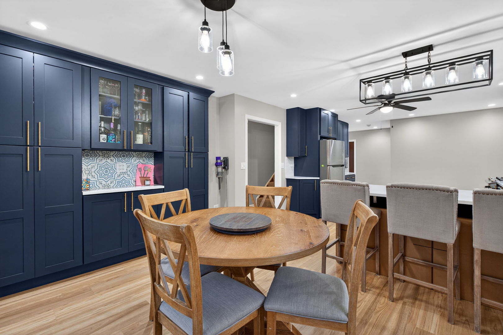 1111 N Cedar Road, New Lenox, IL 60451