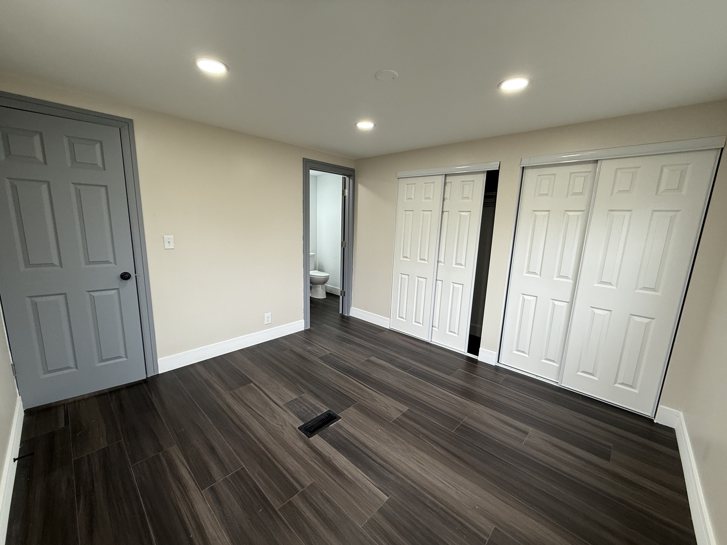 53 Brushwood Drive, Matteson, IL 60443