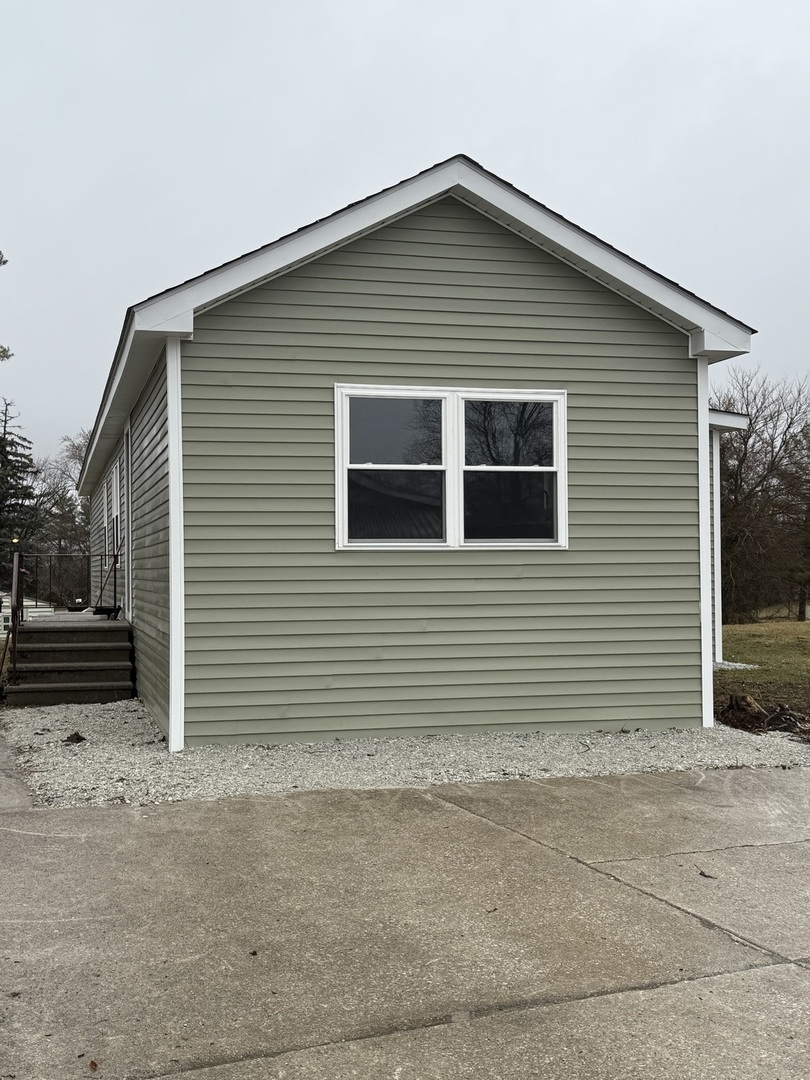 53 Brushwood Drive, Matteson, IL 60443