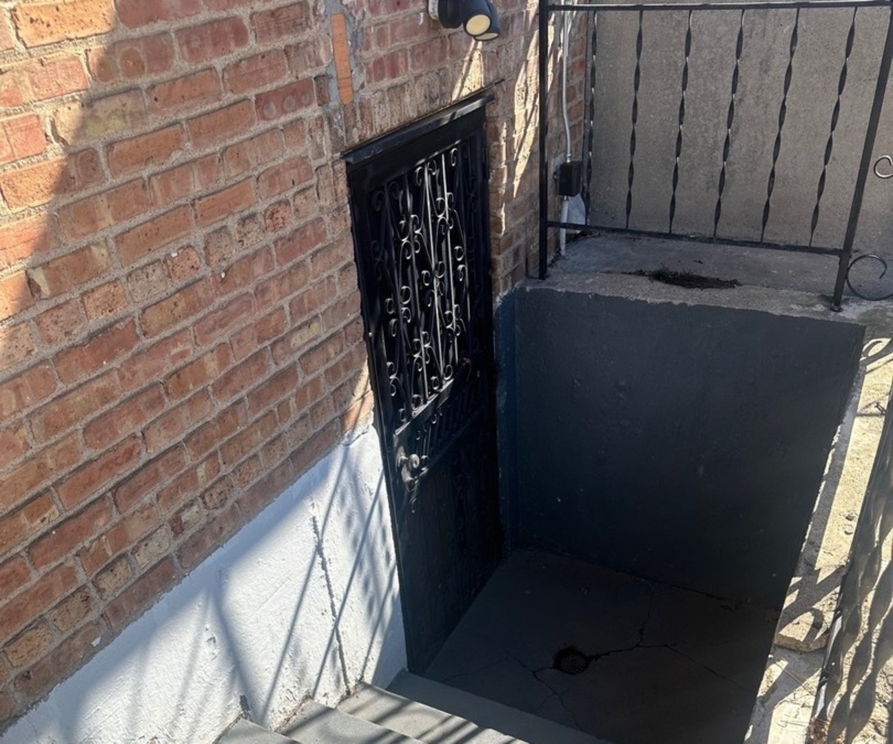 13620 S Atlantic Avenue, Riverdale, IL 60827