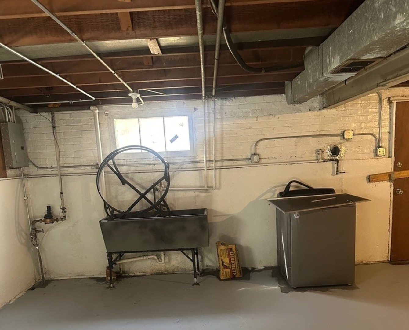 13620 S Atlantic Avenue, Riverdale, IL 60827