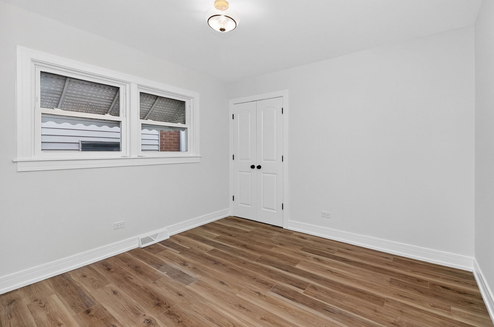 7624 W Ainslie Street, Harwood Heights, IL 60706