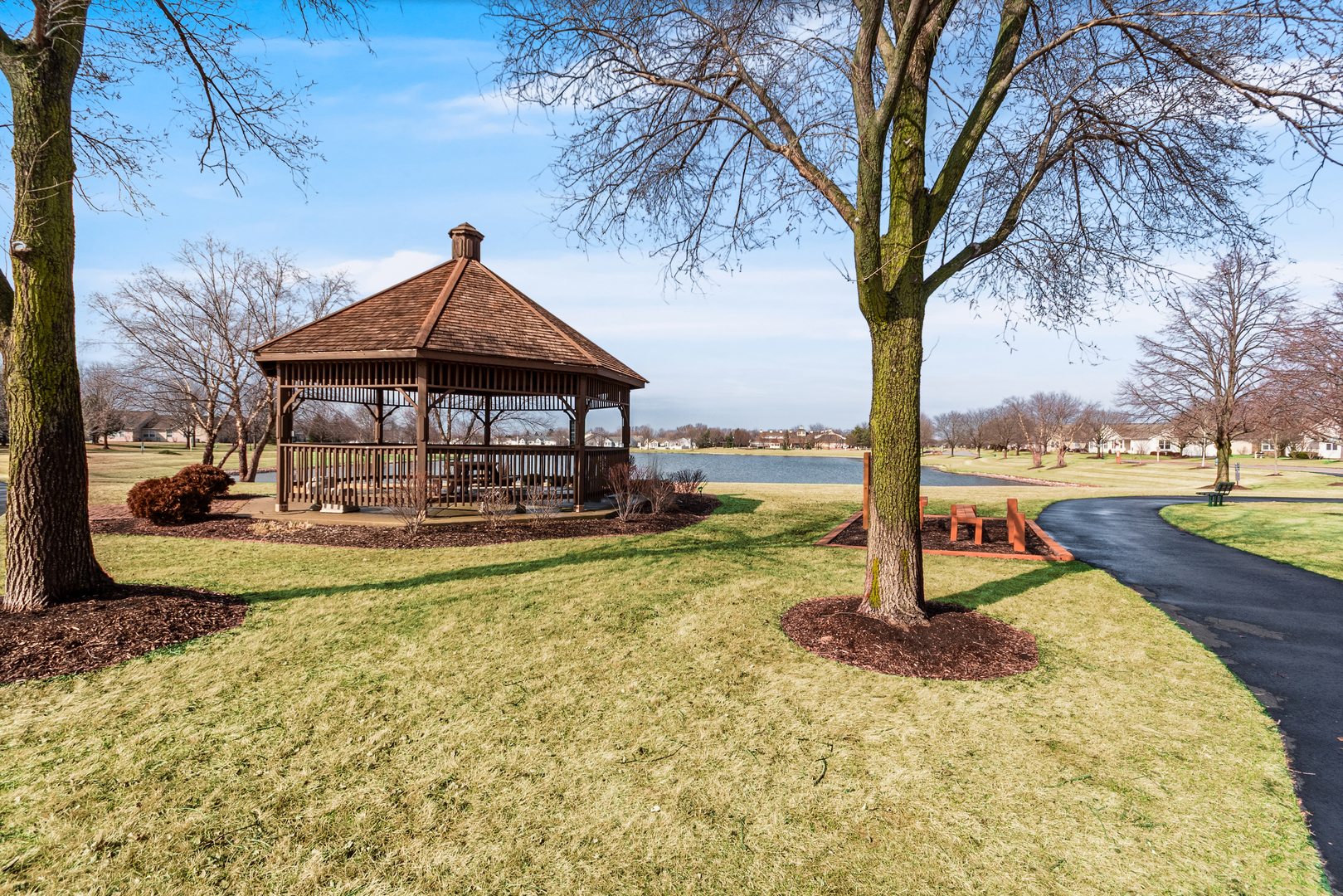 16134 Powderhorn Lake Way, Crest Hill, IL 60403