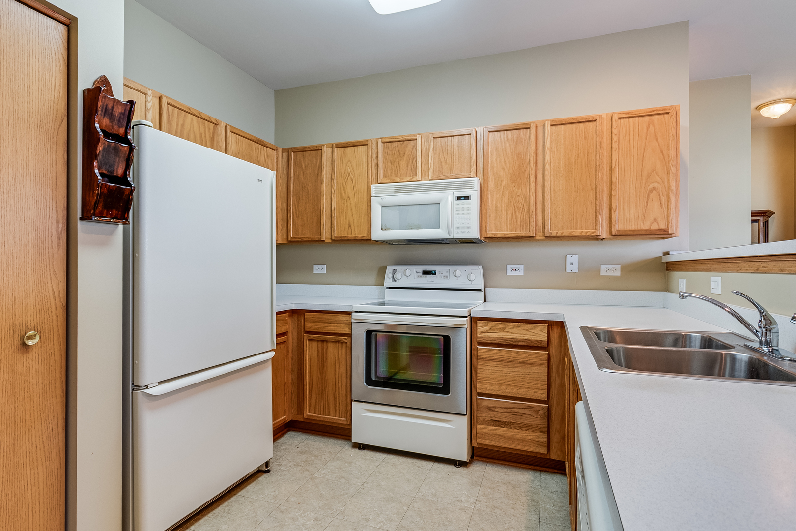 16134 Powderhorn Lake Way, Crest Hill, IL 60403