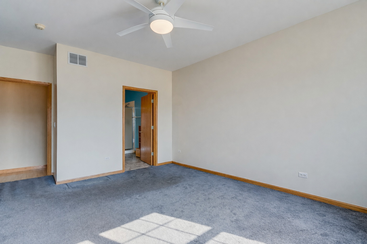 16134 Powderhorn Lake Way, Crest Hill, IL 60403