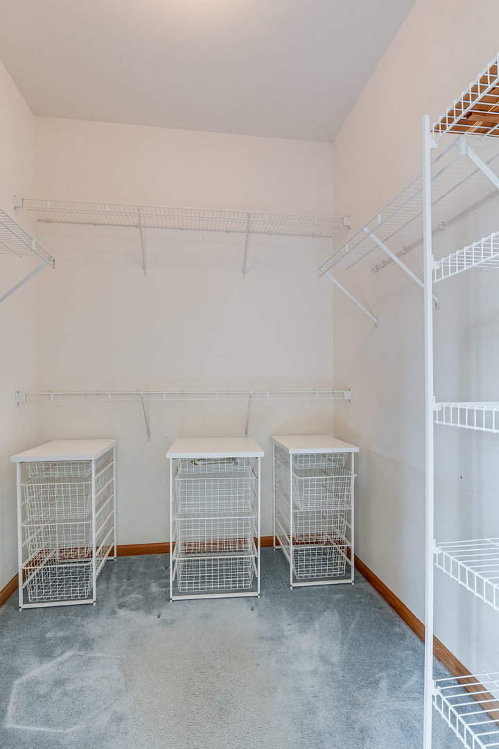 16134 Powderhorn Lake Way, Crest Hill, IL 60403