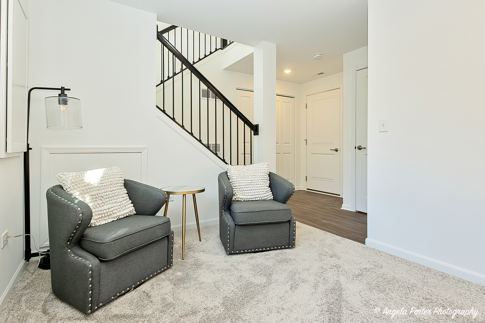 402 Neubauer Circle, Lindenhurst, IL 60046