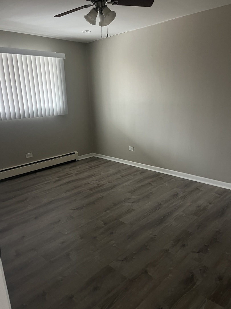 8640 S 82nd Court #11, Hickory Hills, IL 60457