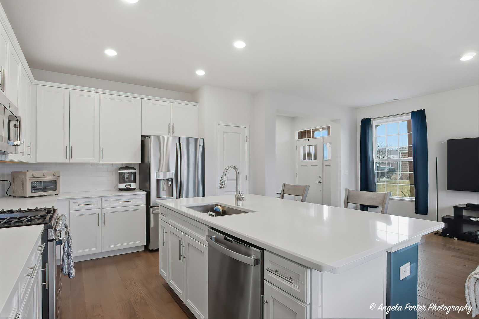 1213 Draper Road, McHenry, IL 60050