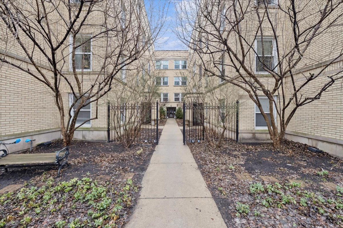 1419 W Catalpa Avenue #1N, Chicago, IL 60640